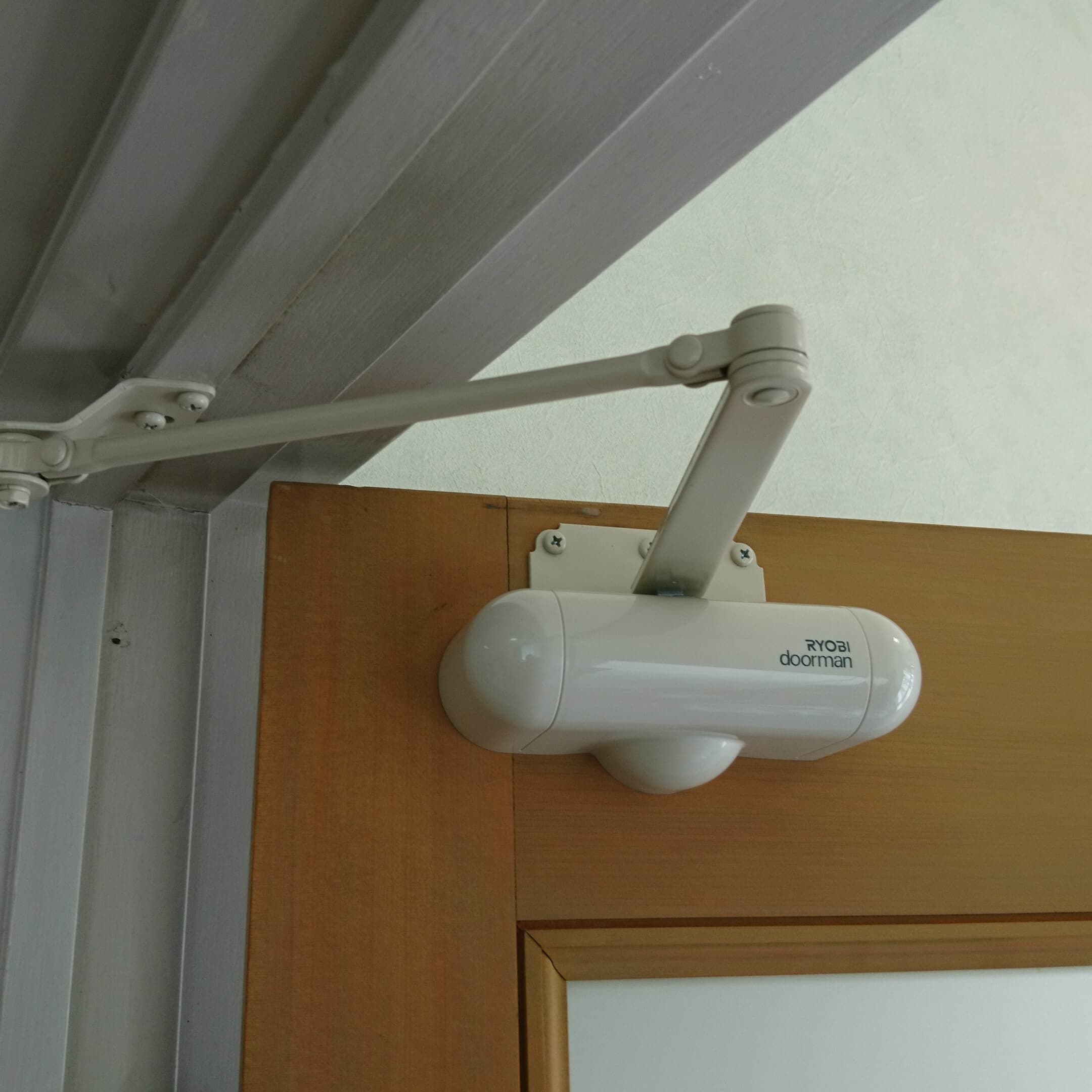 ドアマン取替え あま市 | ドアマンの取替えなら建具修理の窓口あま市